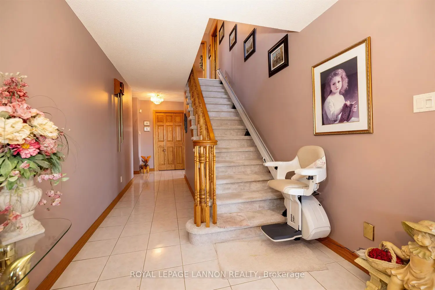 405 Riviera Drive photo 4