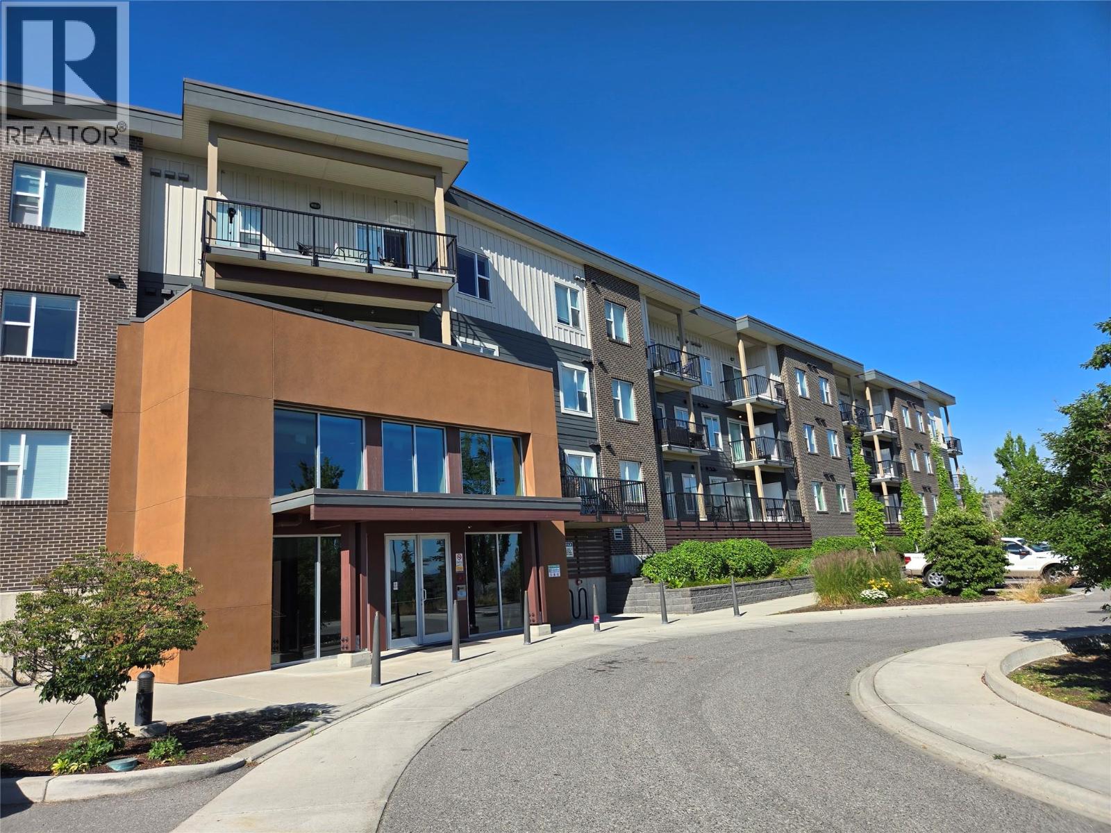202-935 Academy Way, Kelowna, BC, V1V3C9