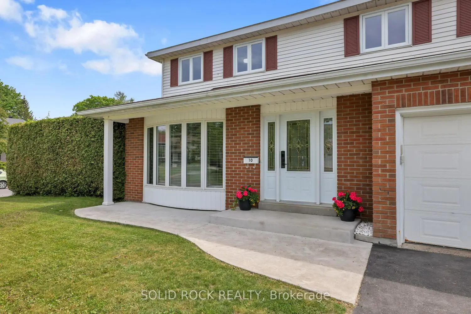 10 Highpark Crescent photo 2