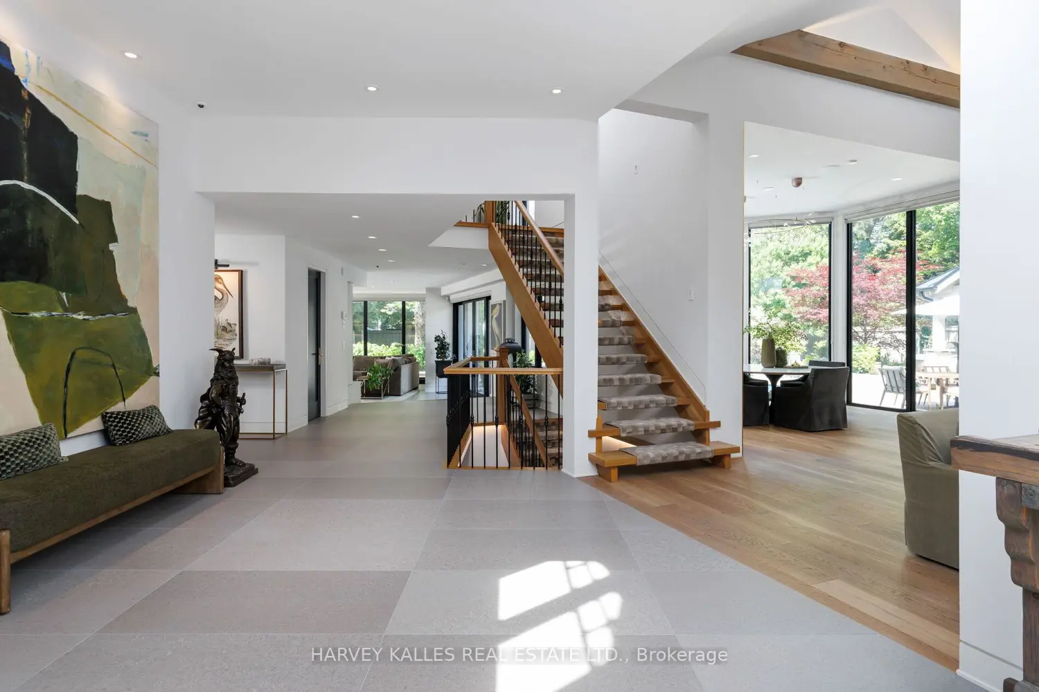 66 Thorncrest Road photo 4