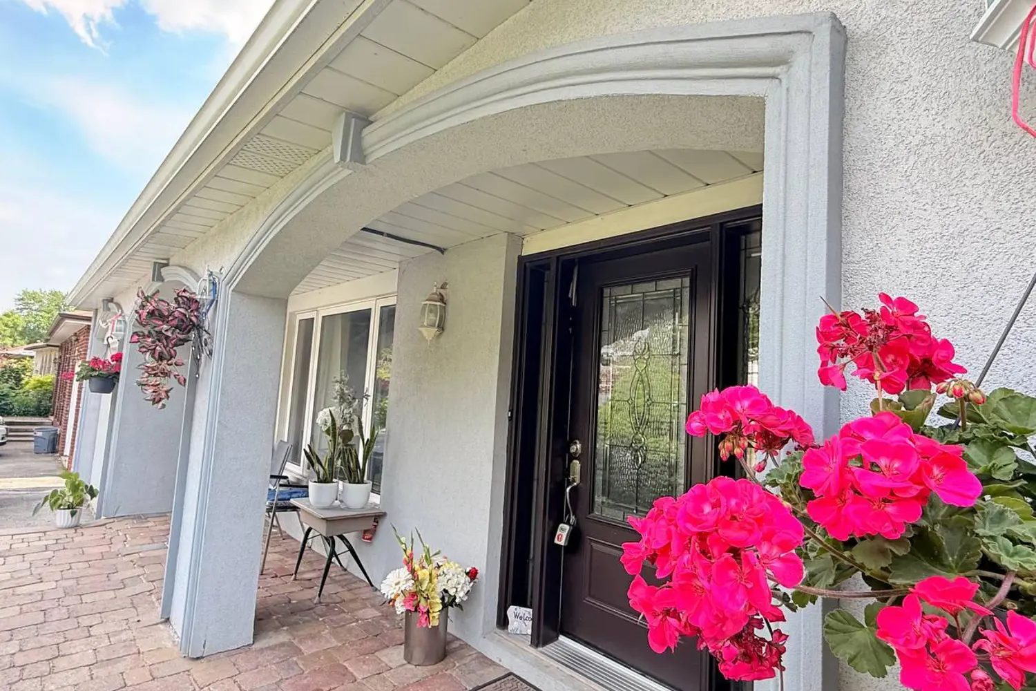 117 Romfield Circuit