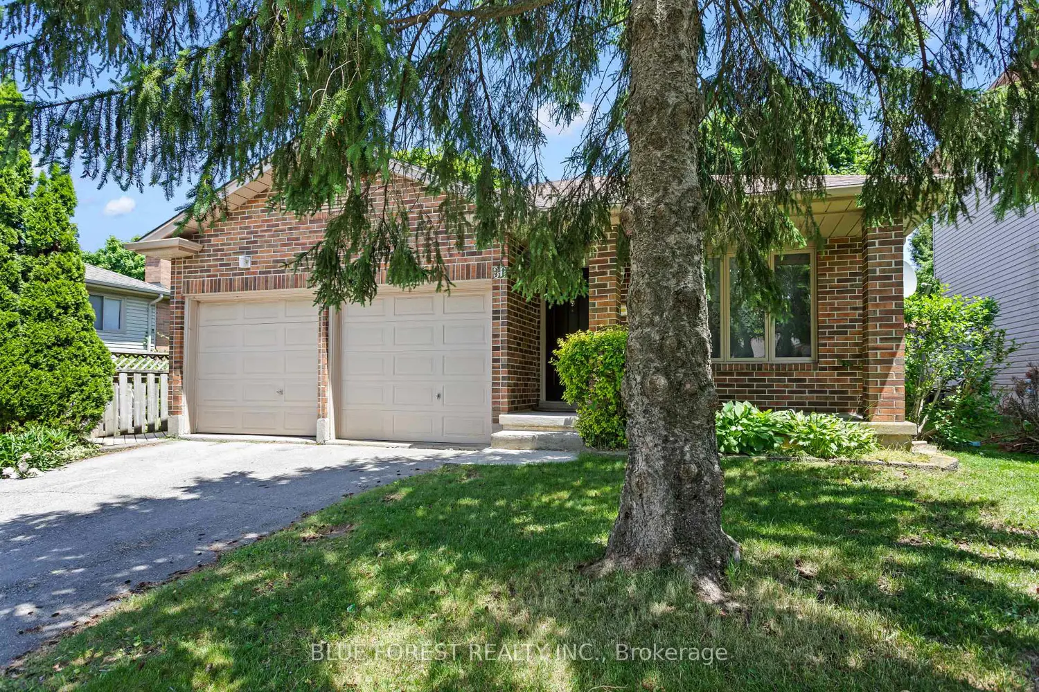30 Gerald Crescent photo 2