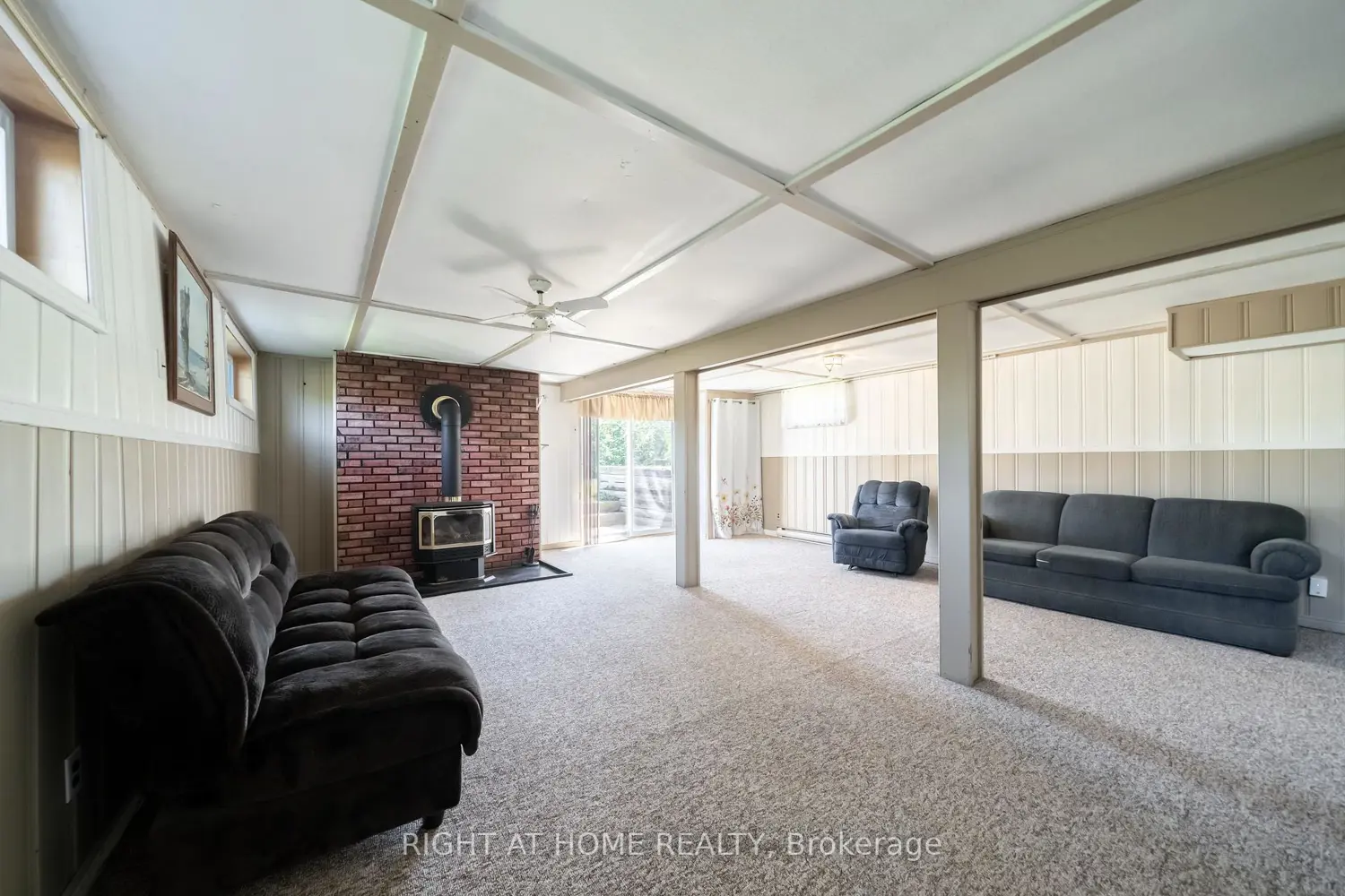 4654 Mcneil Street photo 5