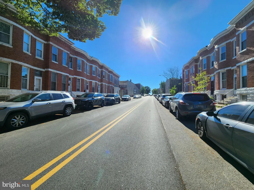 1915 W Saratoga Street, Baltimore, MD 21223