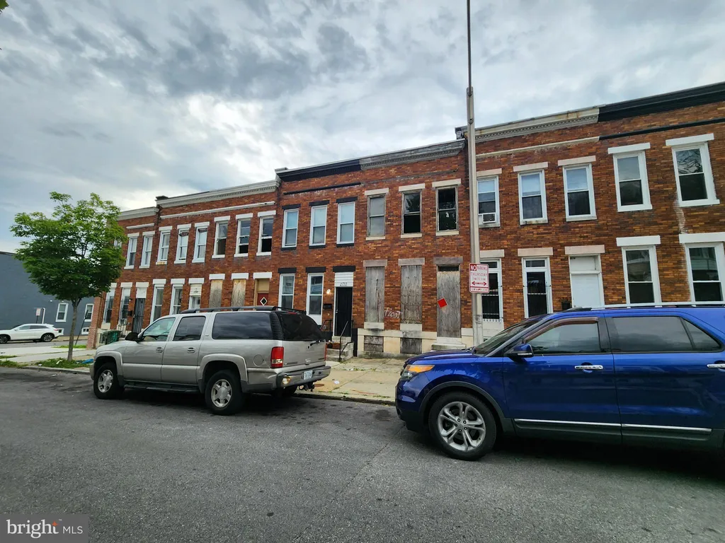 2735 Harlem Avenue, Baltimore, MD 21216