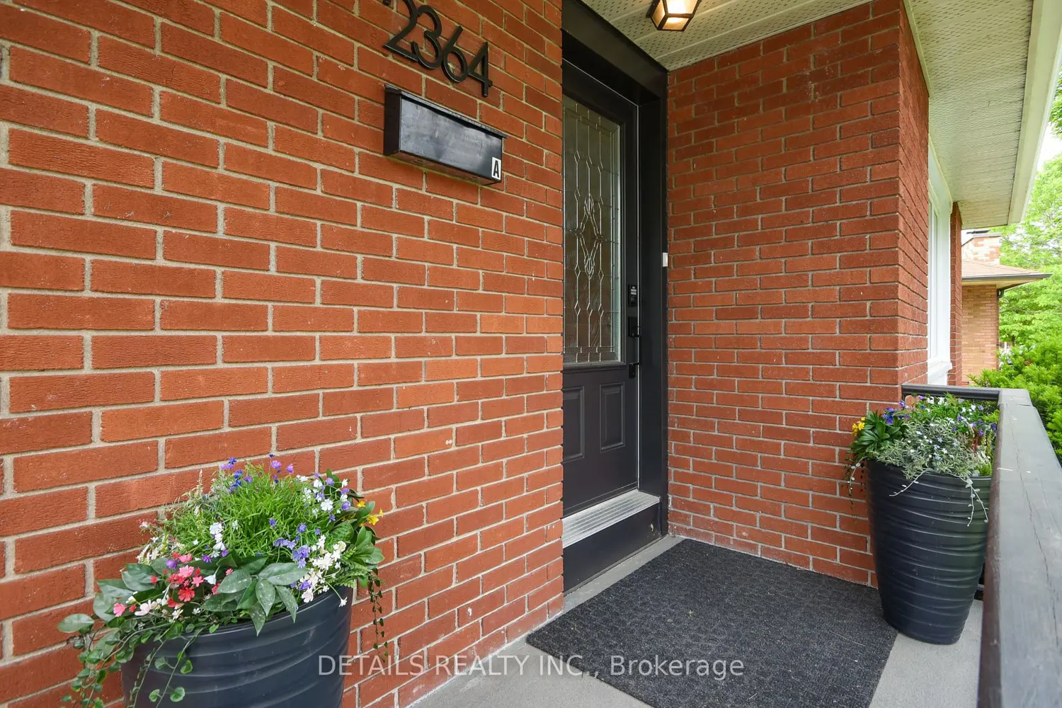 2364 Cheshire Road Unit A And B photo 2