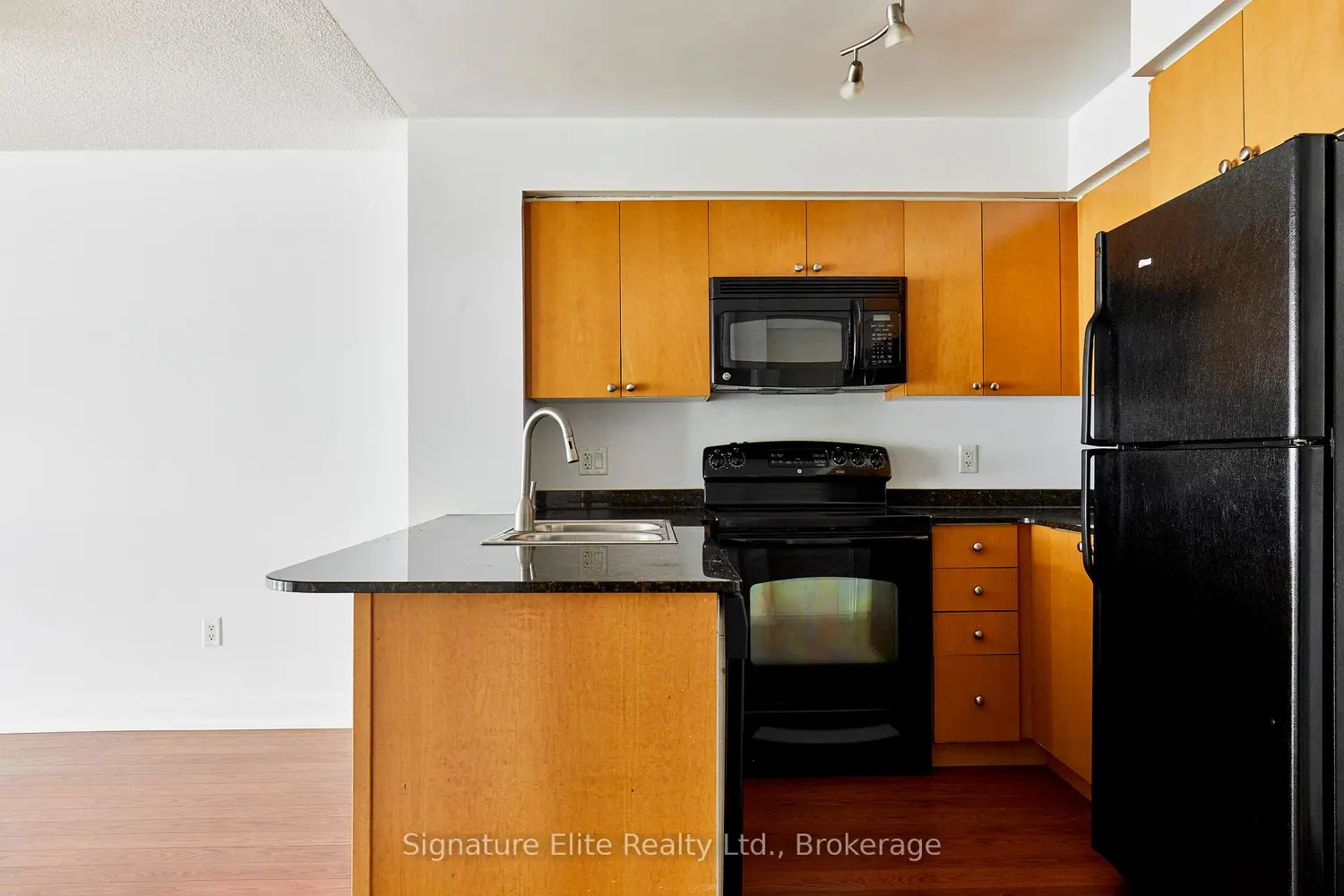 2191 Yonge Street 3209 photo 5