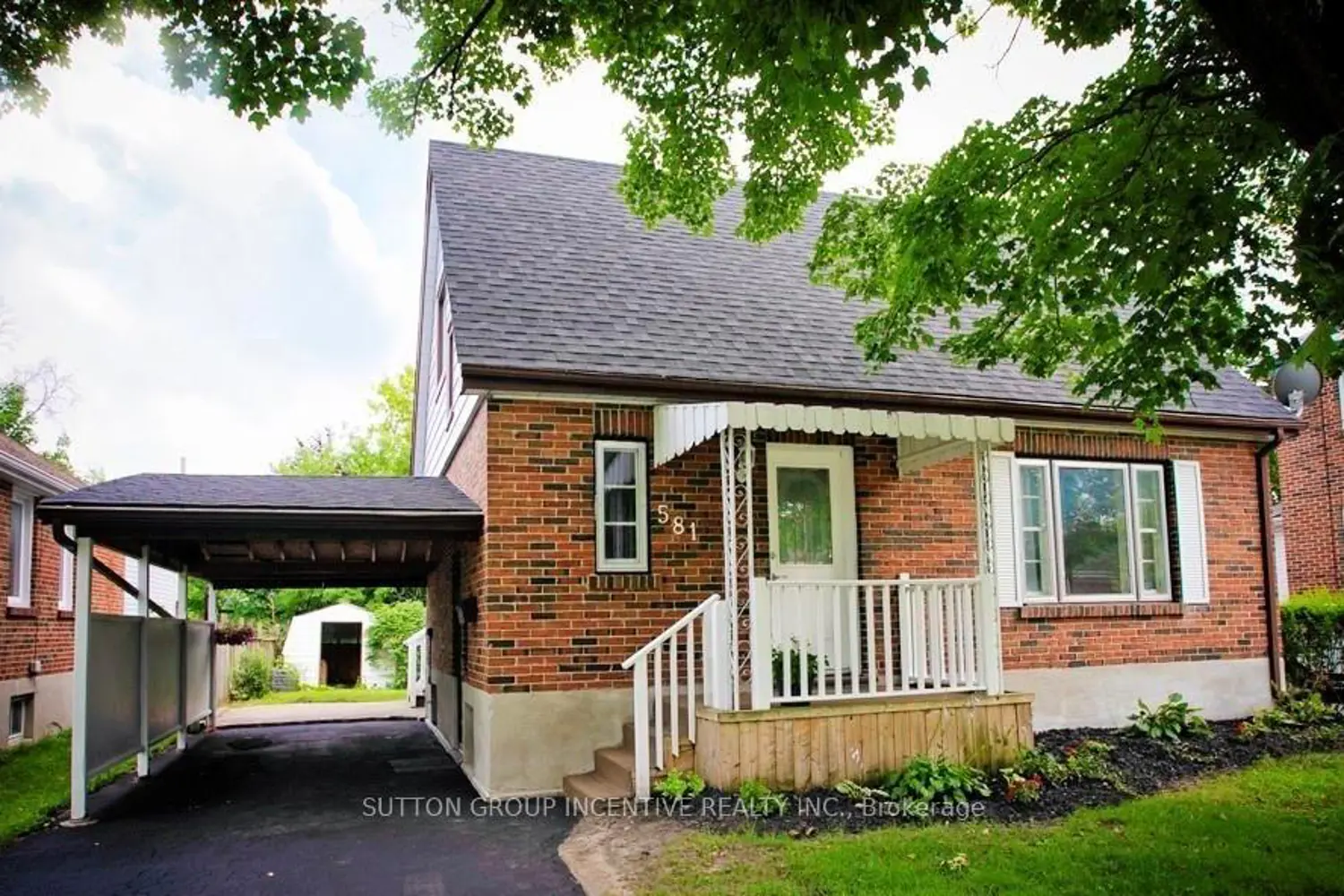 581 Arndon Avenue photo 3