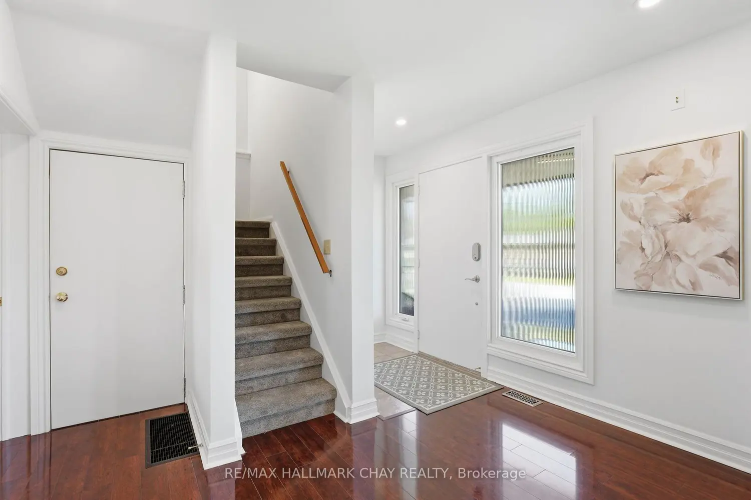 420 Fernleigh Circle photo 2