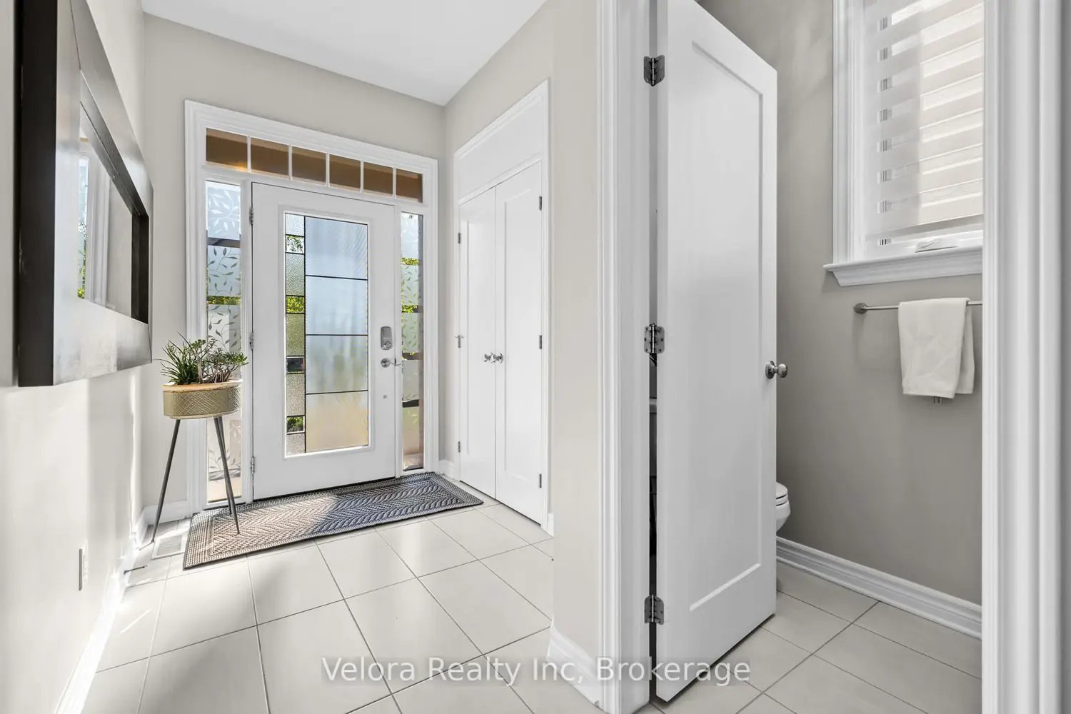 352 Warmstone Drive photo 2