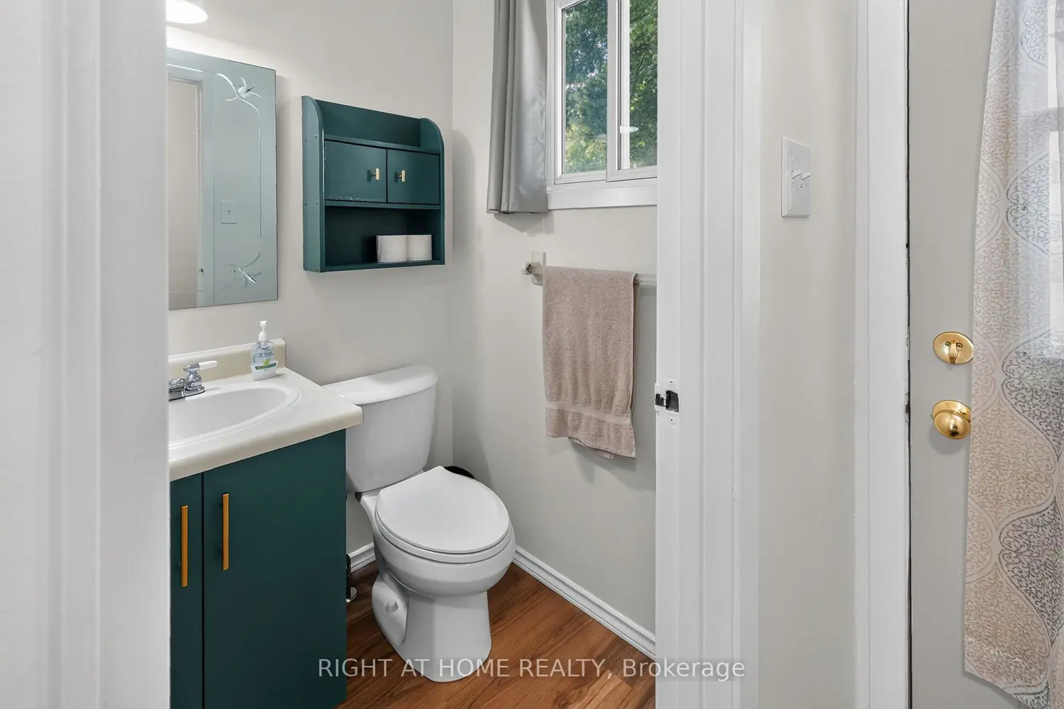 490 Third Street 58 photo 2