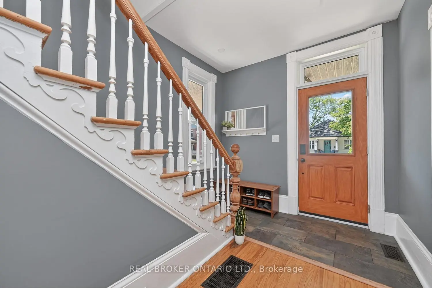 39 Mcewen Avenue photo 5