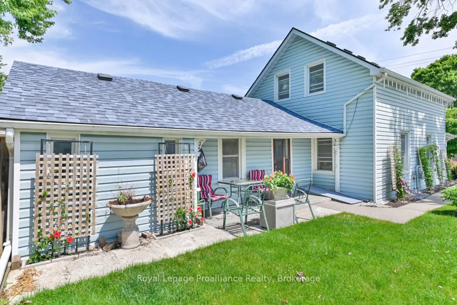 108 Frank Street photo 2