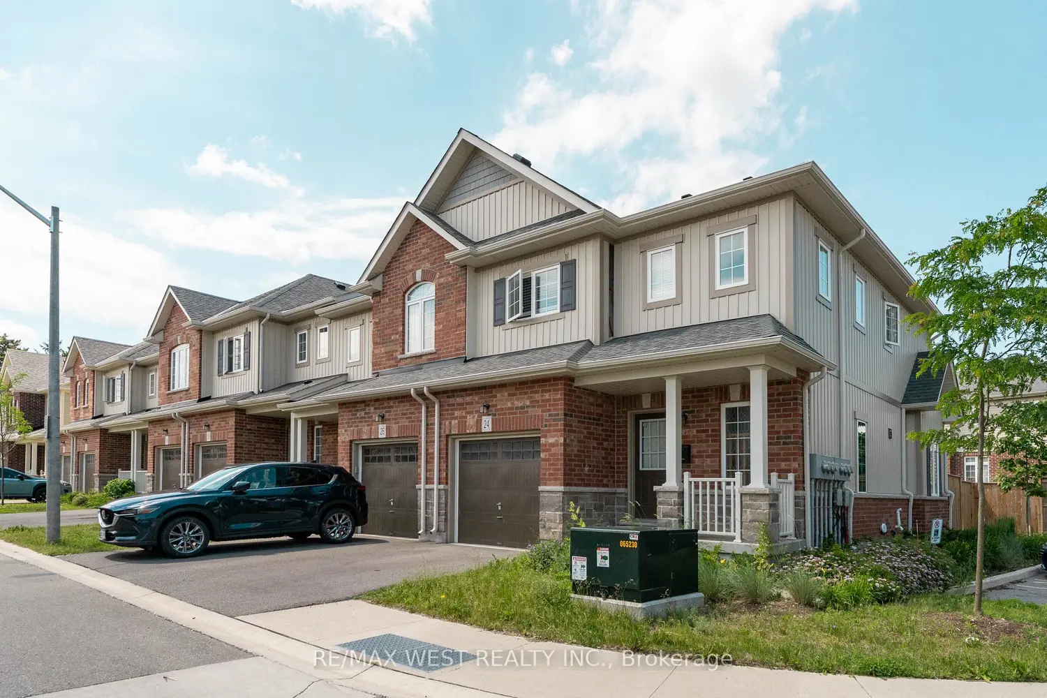 24 Dewberry Drive photo 2