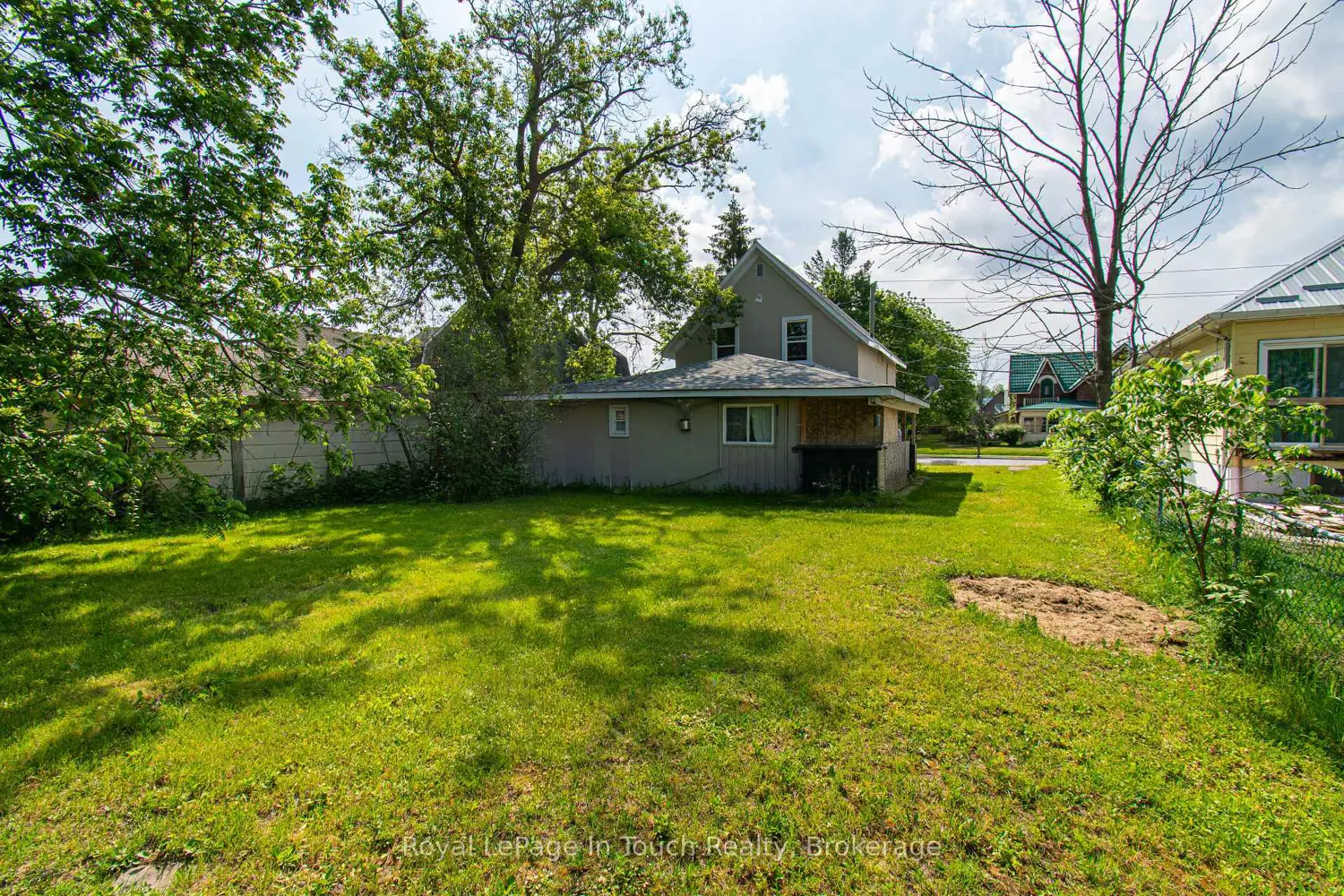 354 Bay Street photo 4
