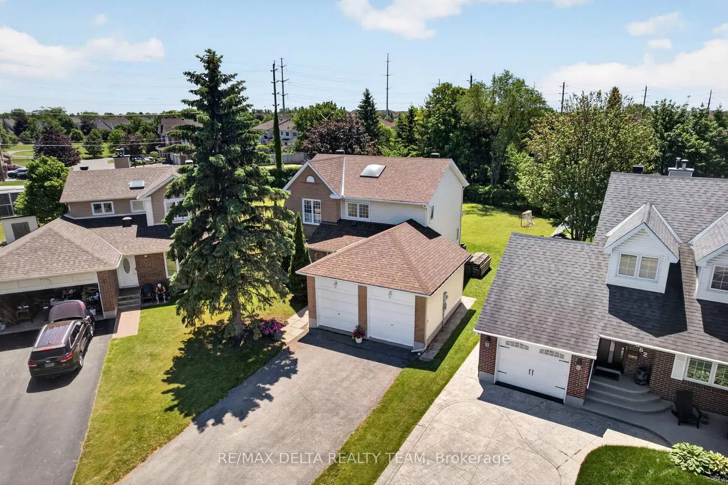 664 Thicket Way photo 2