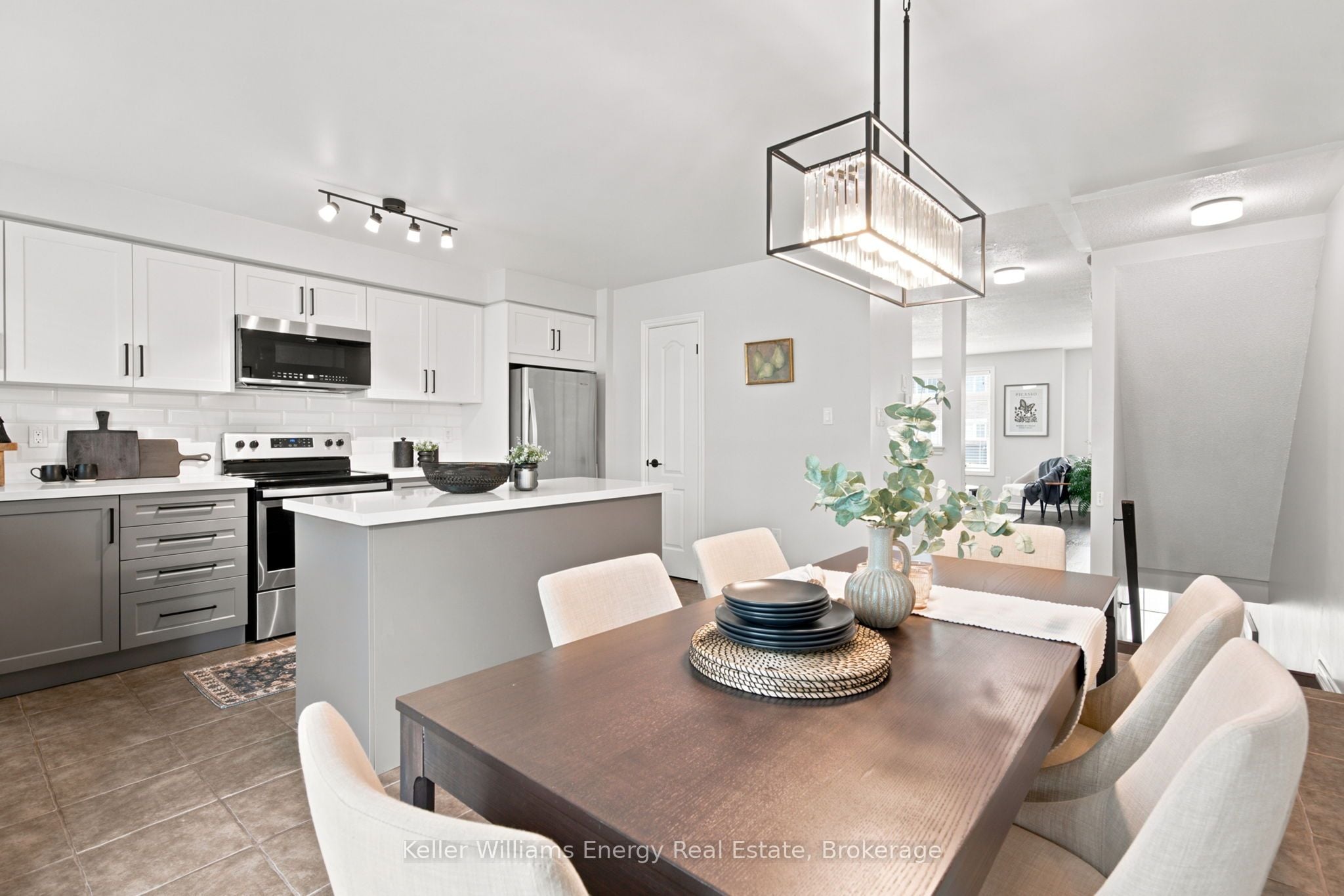 24 Katerson Lane, Clarington, ON, L1E 0E9 photo 4