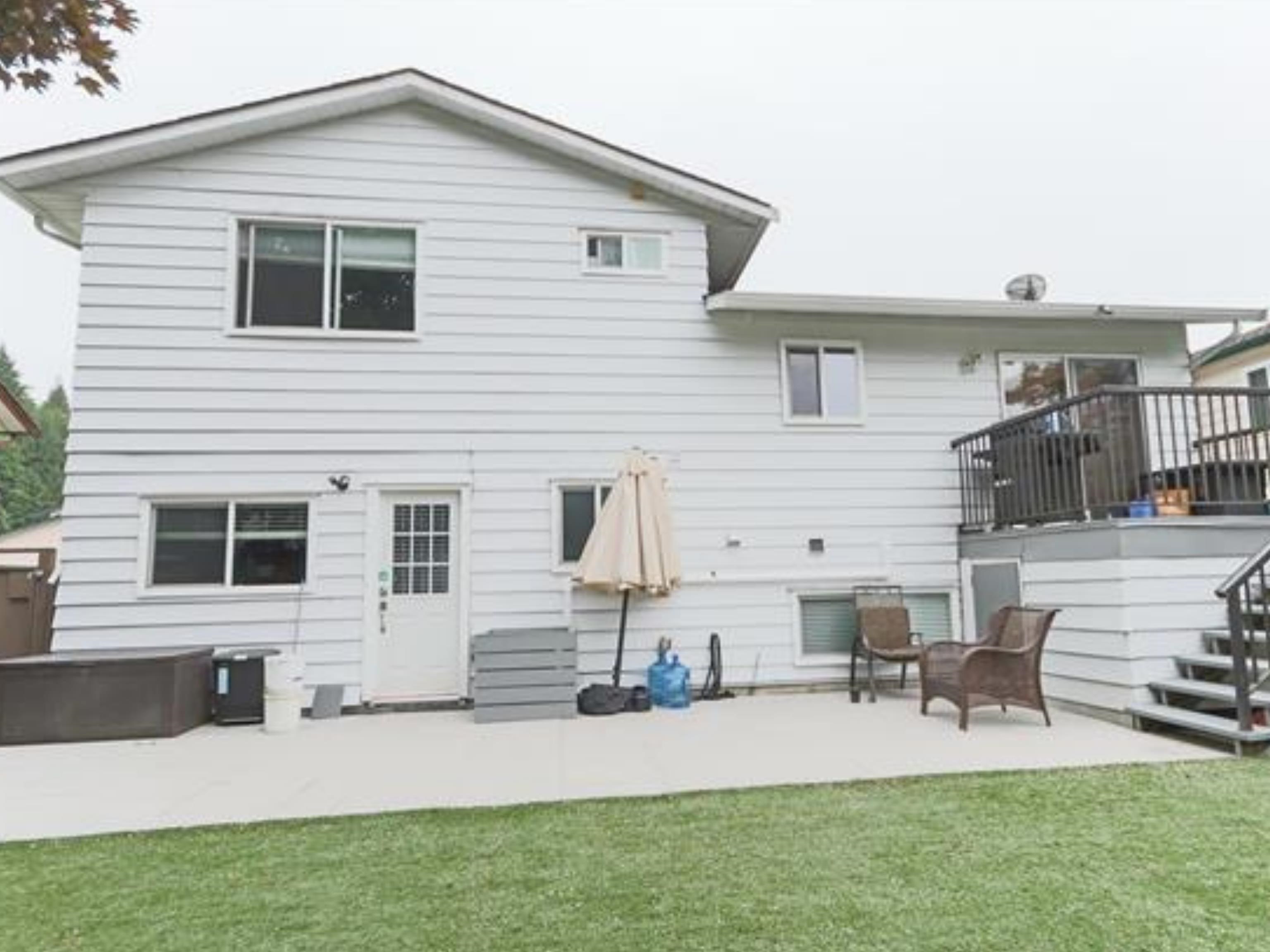 1890 Bow Drive, Coquitlam, BC, V3E 1P6 photo 3