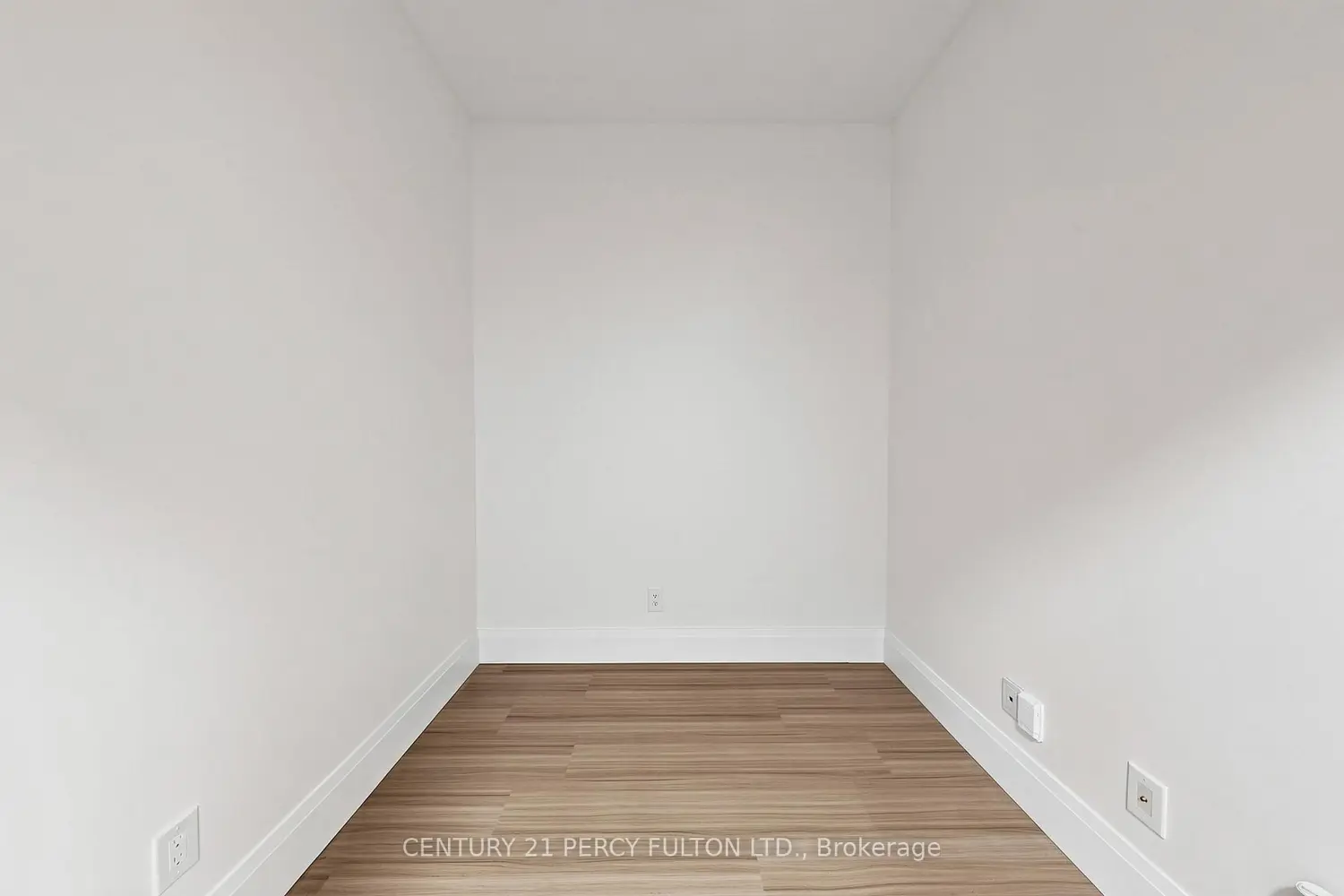 57 Upper Duke Crescent 102 photo 4