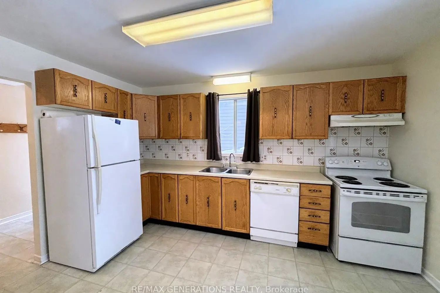 77 Matachewan Road photo 4