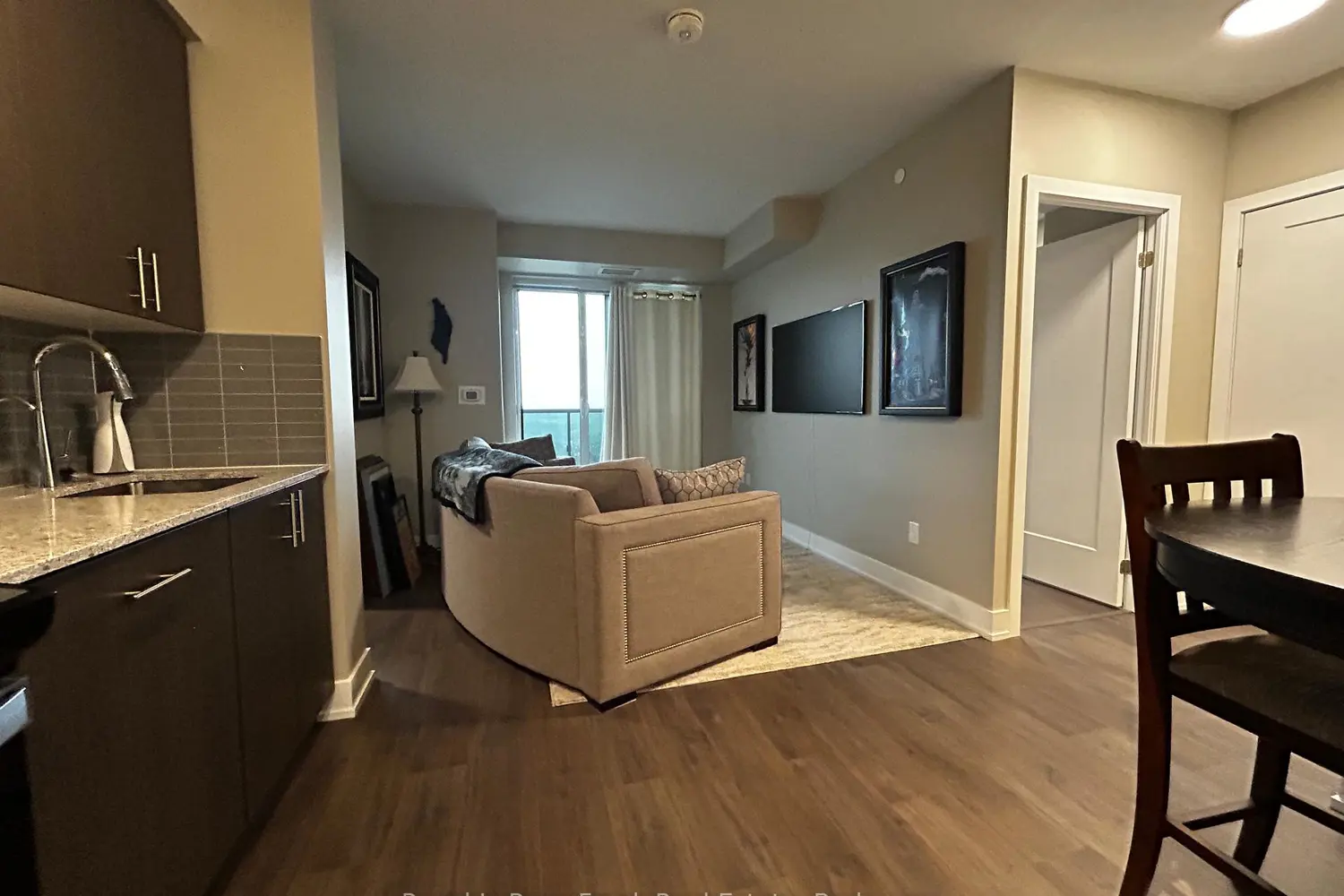 2550 Simcoe Street 2118