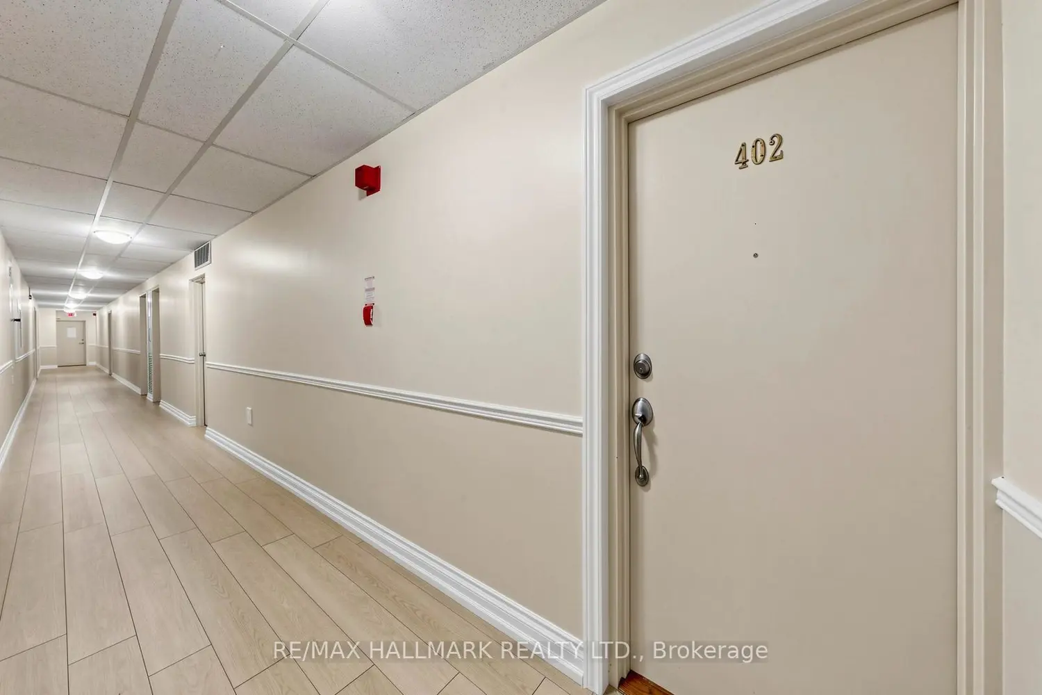 49 Queen Street 402 photo 5