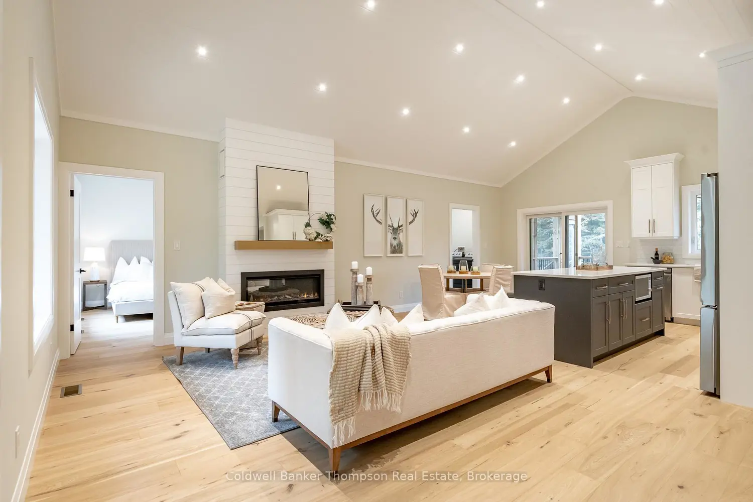 437 Halls Road photo 2