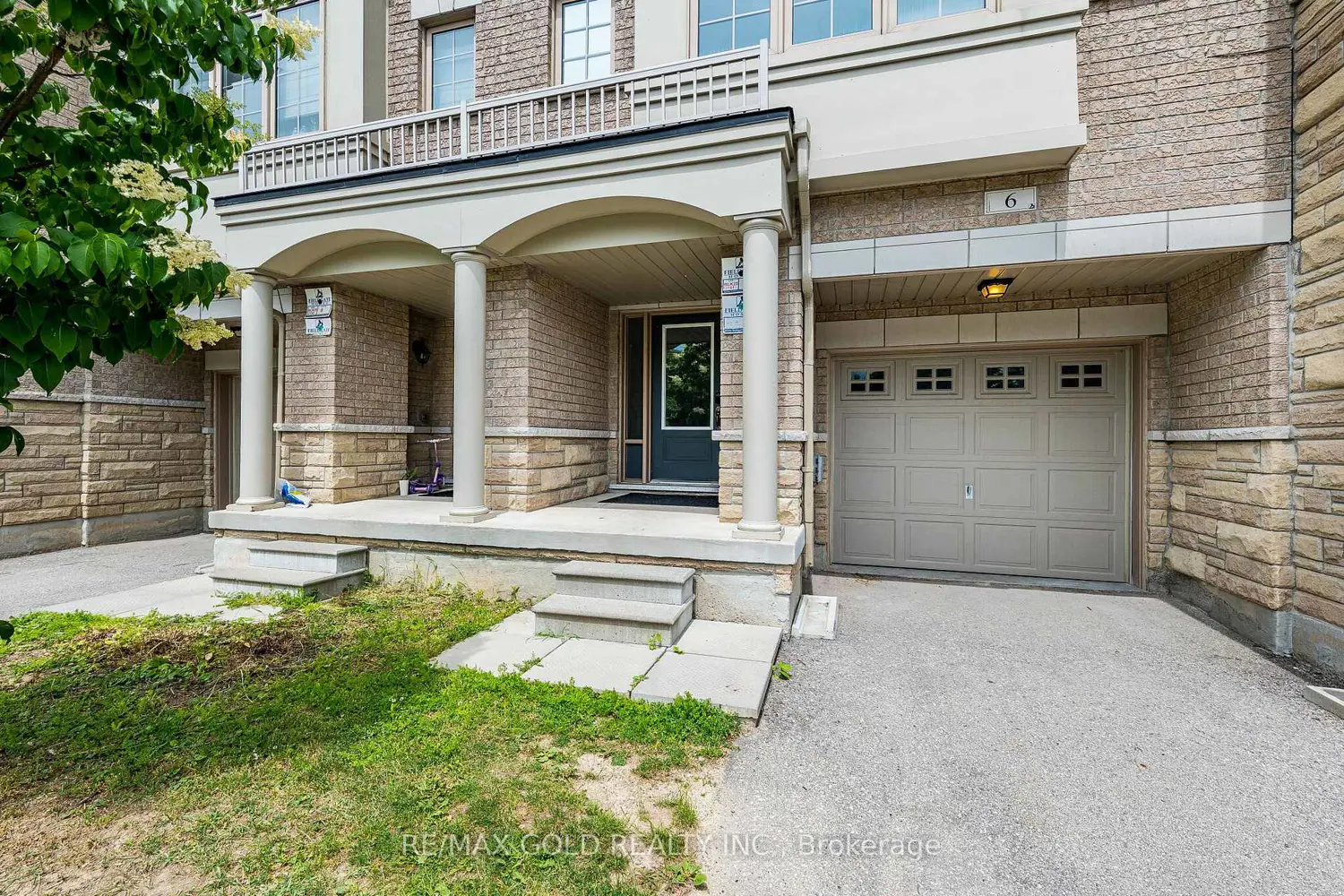 6 Pulberry Close 151 photo 3