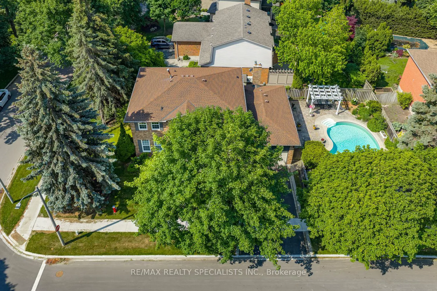 2510 Maid Marian Place