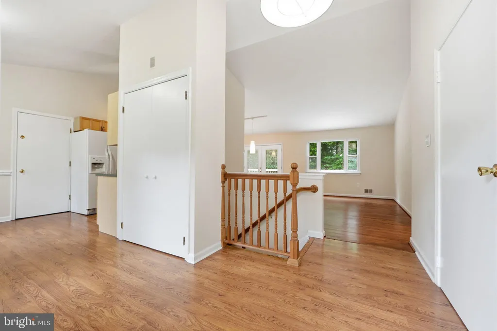 14204 Piccadilly Road, Silver Spring, MD 20906 photo 4