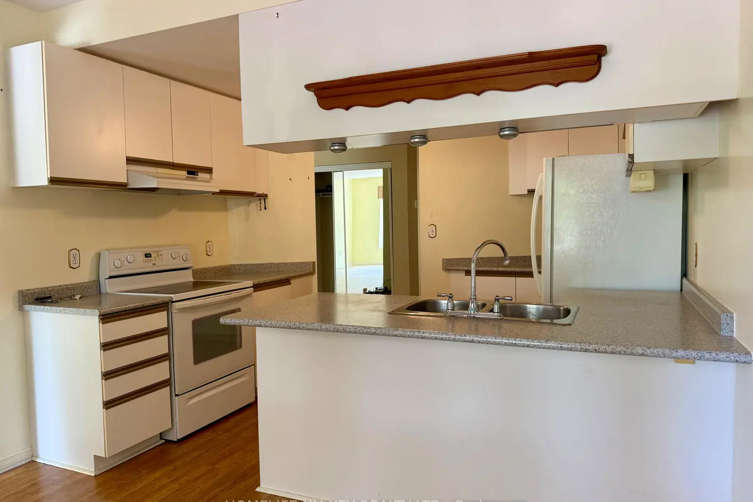 11 Beck Boulevard 108 photo 4