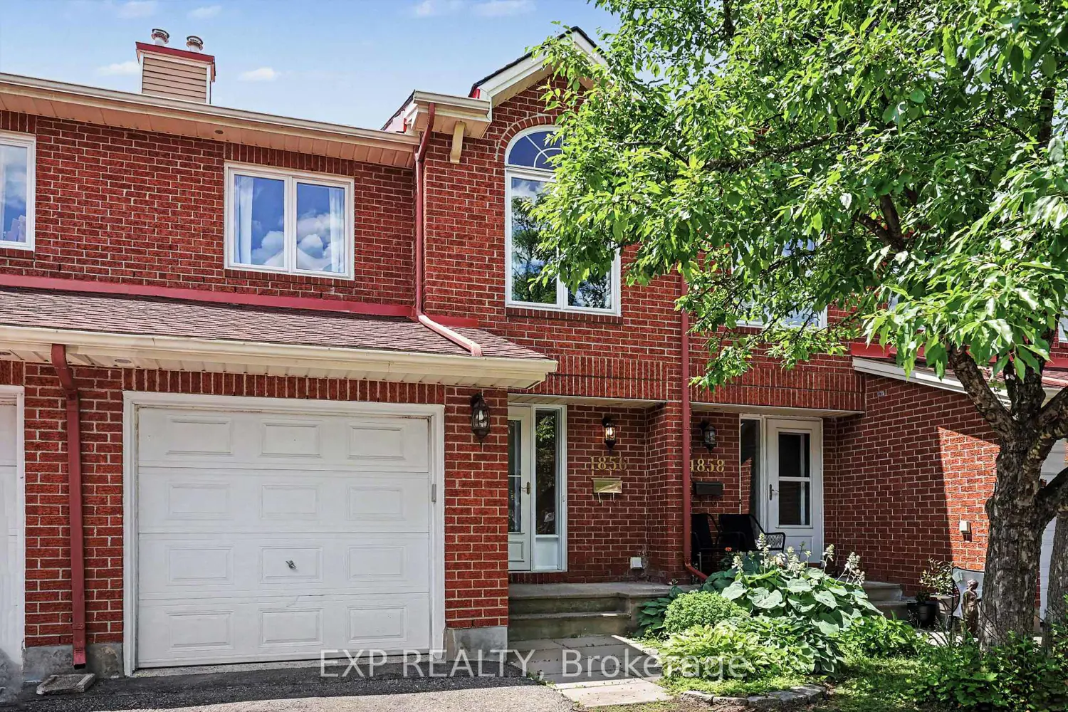 1856 Summerfields Crescent 25