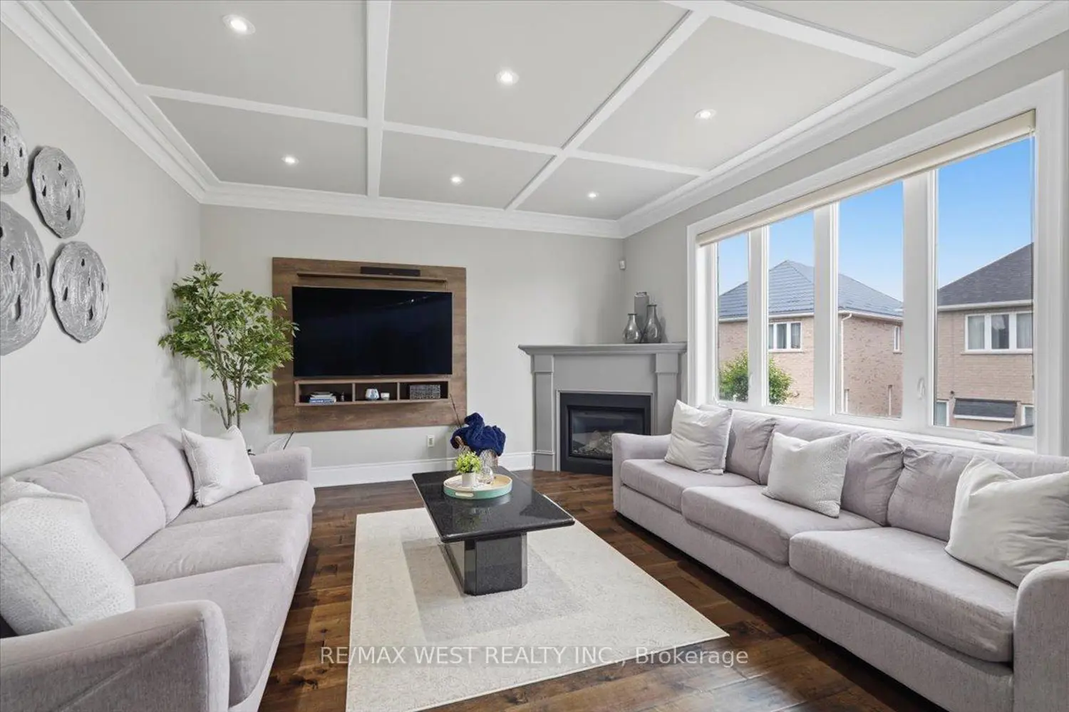 36 Danpatrick Drive photo 3