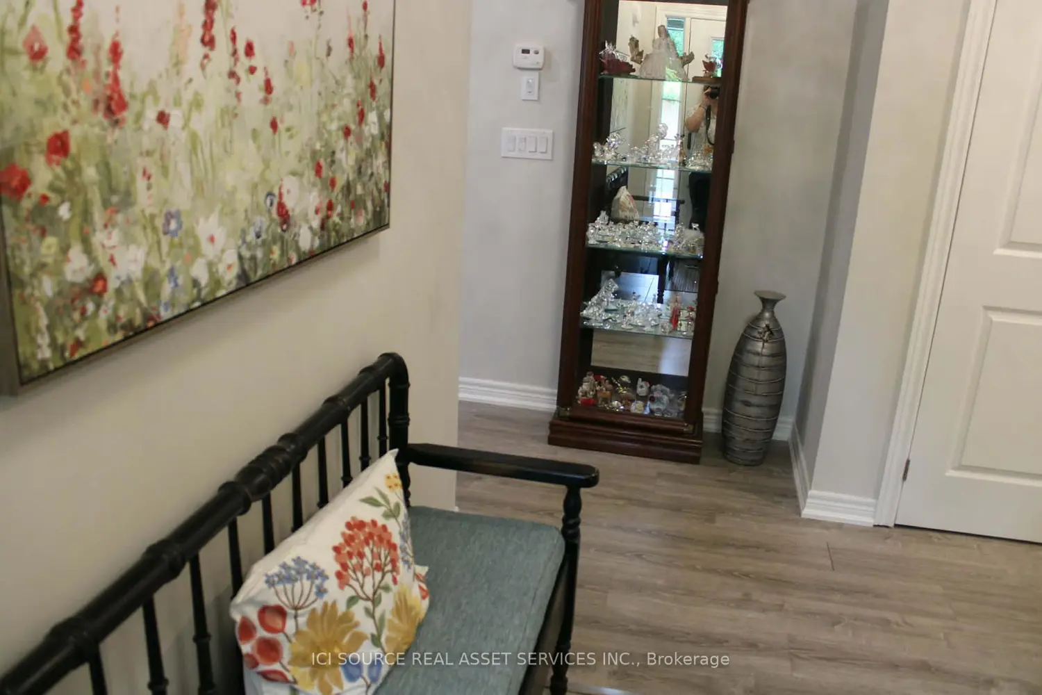 320 East Street photo 4