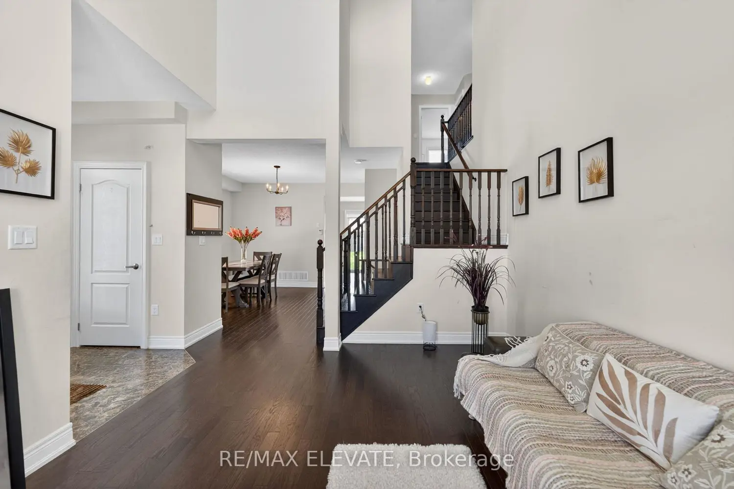 110 Mcdonnell Crescent photo 4