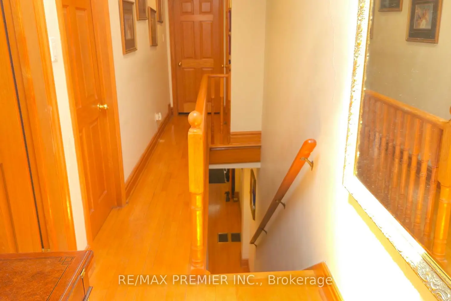 553 Greenwood Avenue photo 5