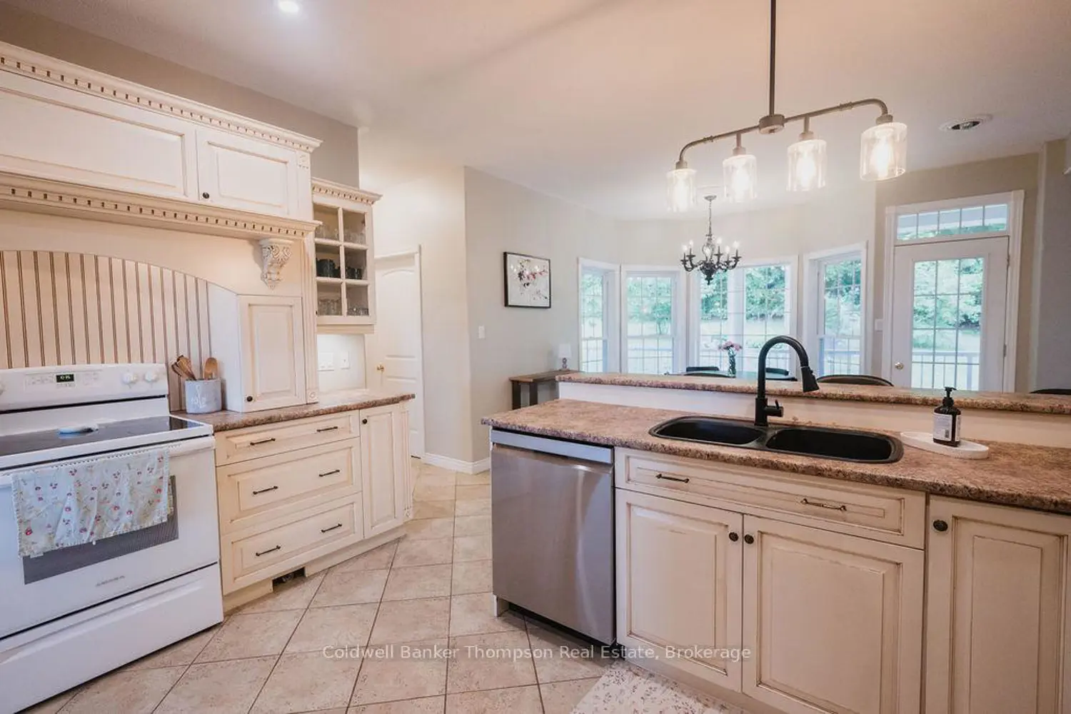 383 Tower Road photo 5