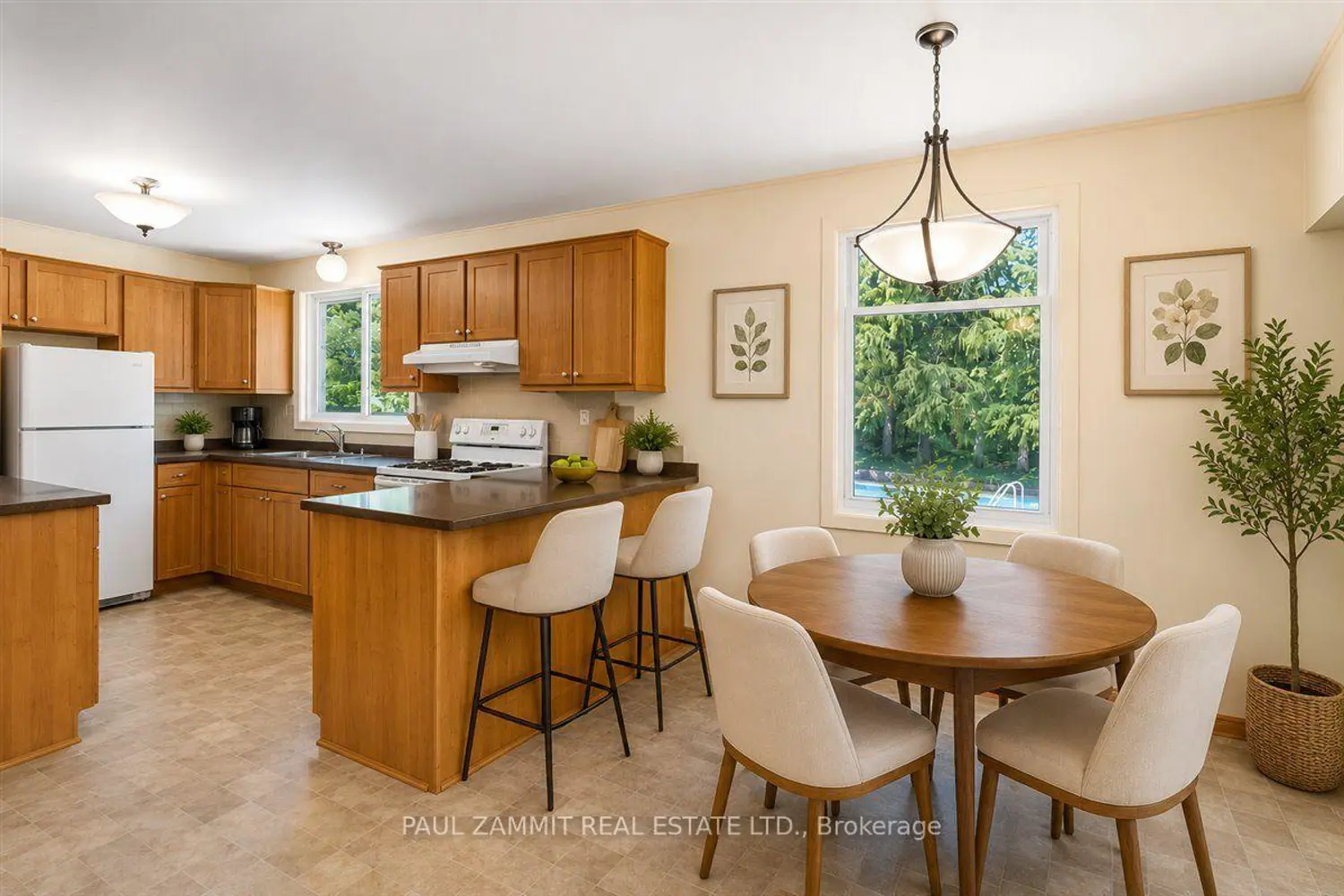 56 Coral Harbour Crescent photo 5