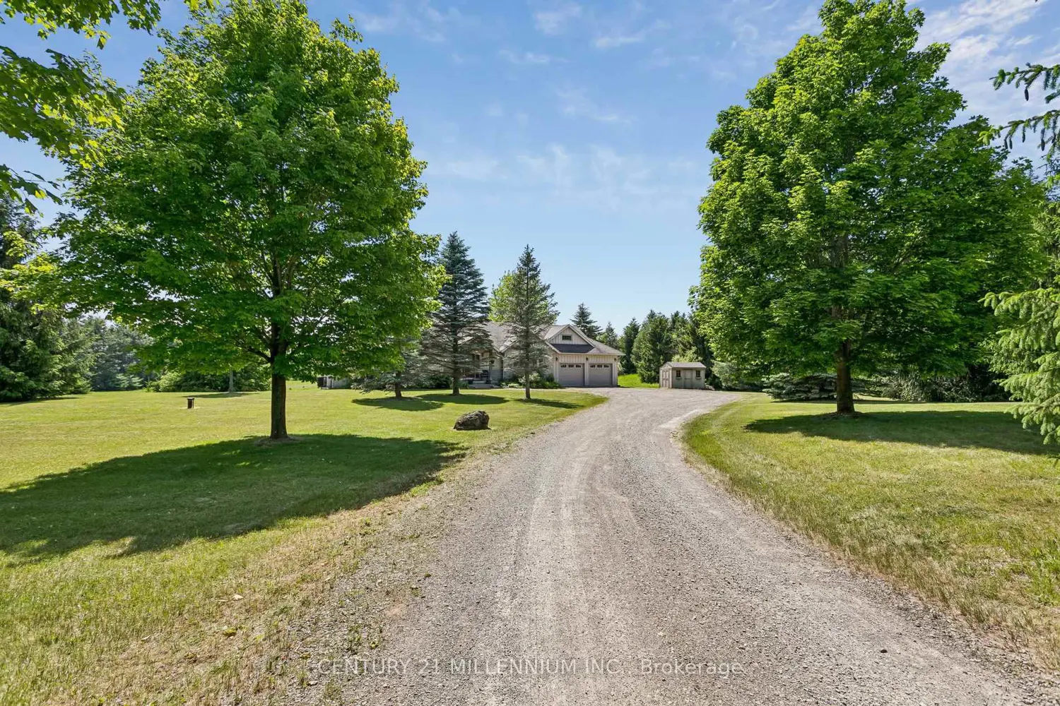 993236 Mono-Adjala Townline photo 2