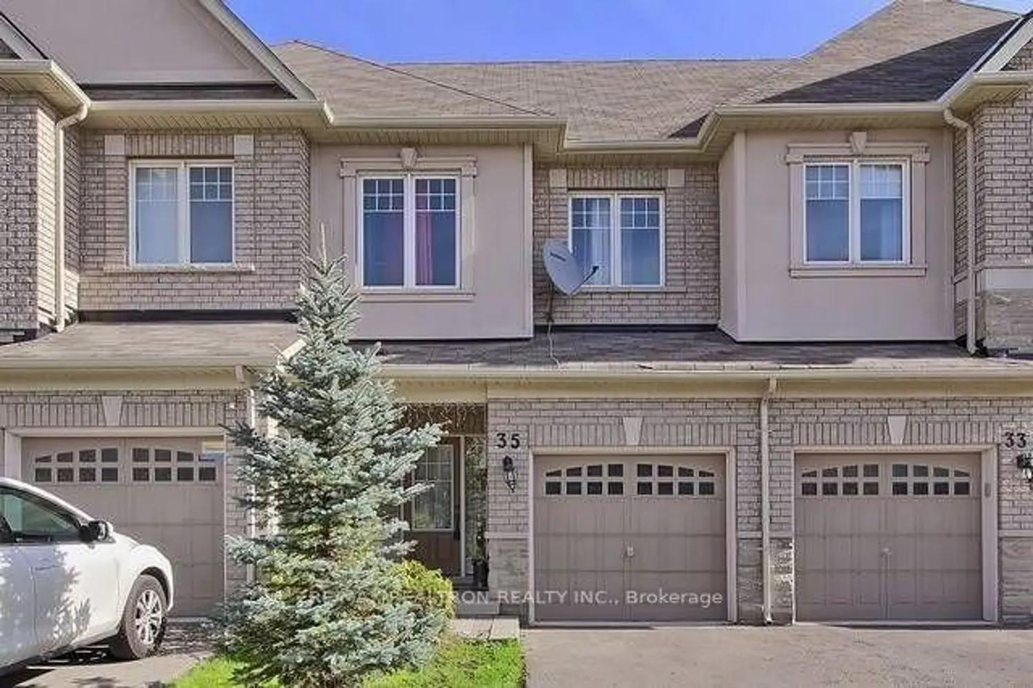 35 Elihof Drive photo 2