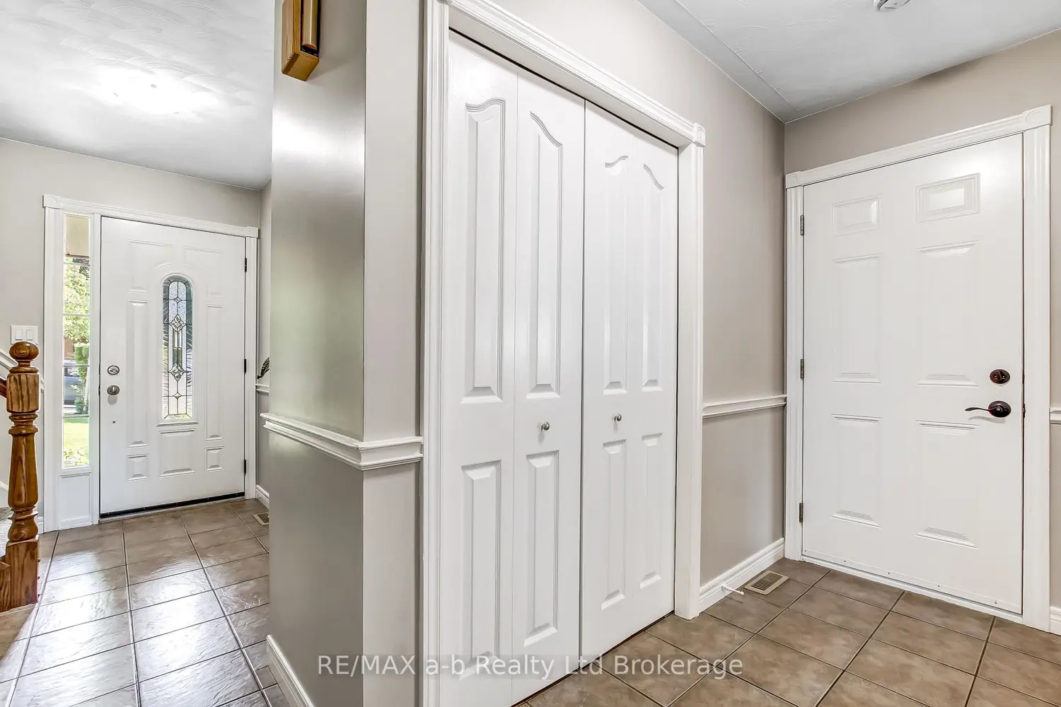 170 East Park Drive photo 3