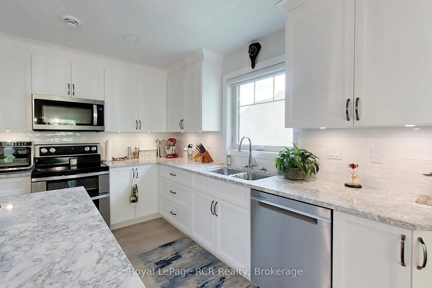 855 17Th Street photo 3