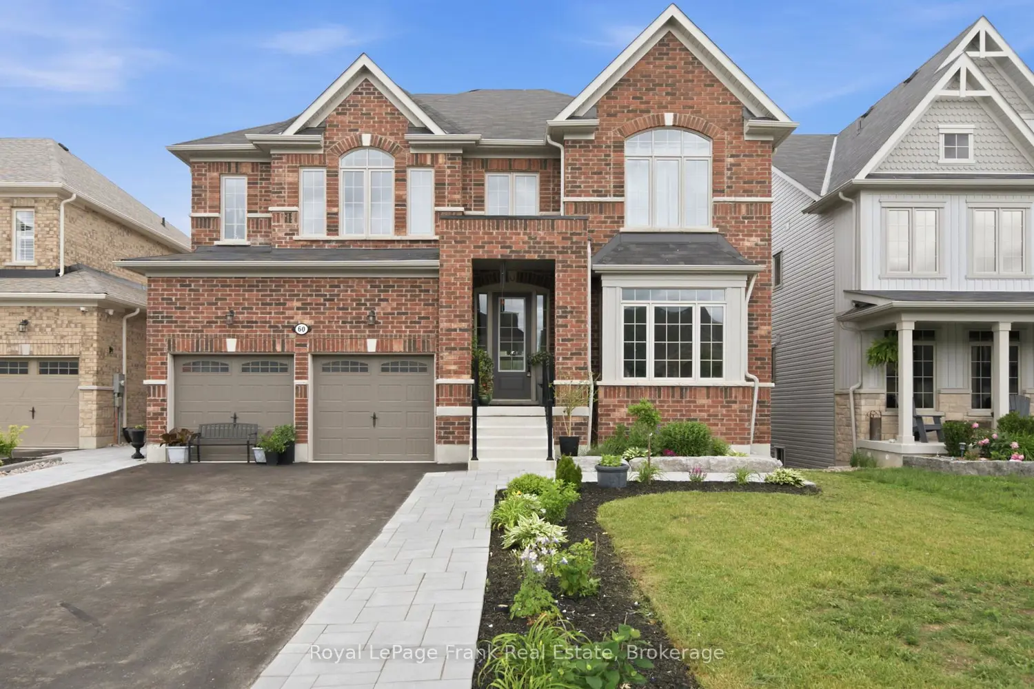 60 Hennessey Crescent