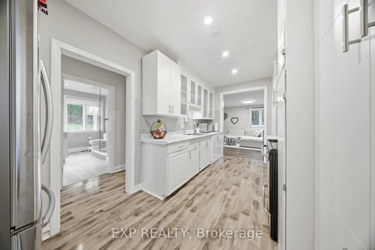6092 Cedar Springs Road photo 4