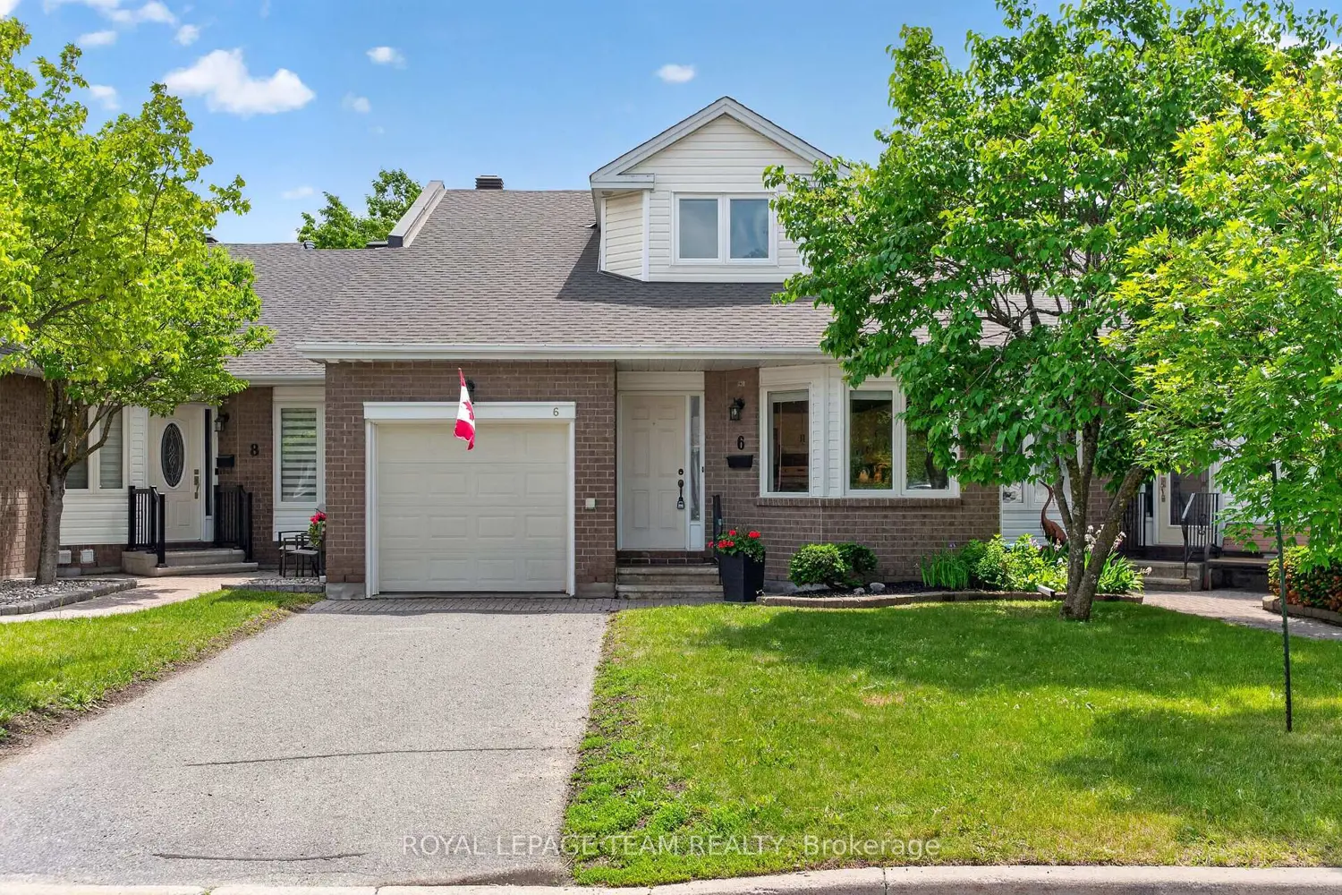 6 Grand Cedar Court 31
