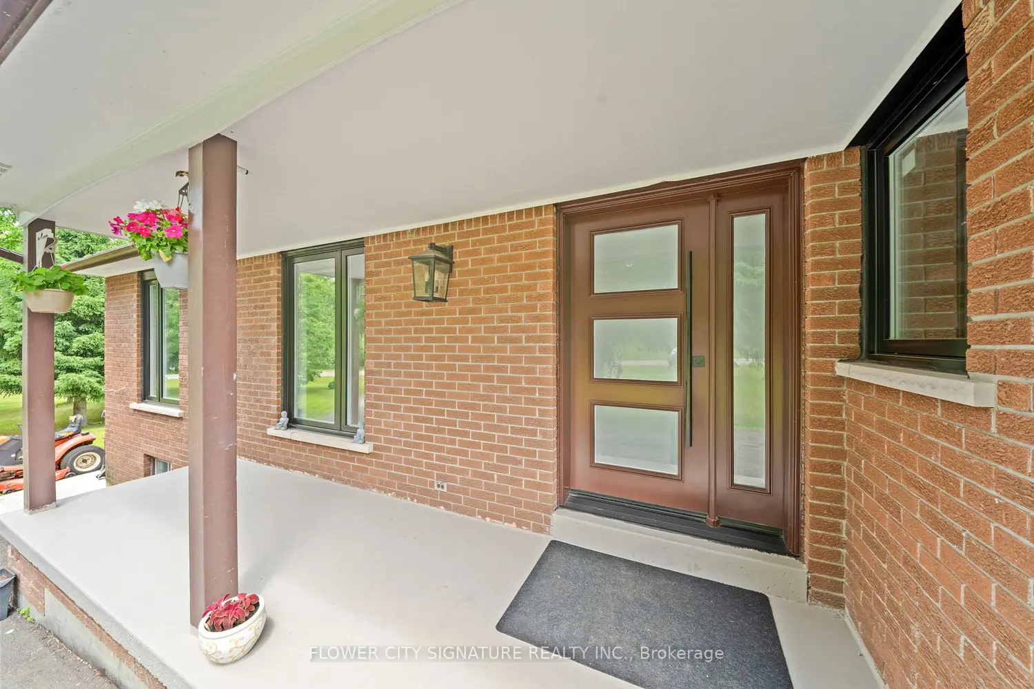 11 Damacus Drive photo 3
