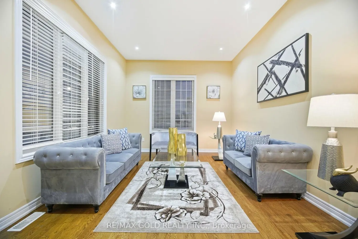 26 Drummondville Drive photo 2
