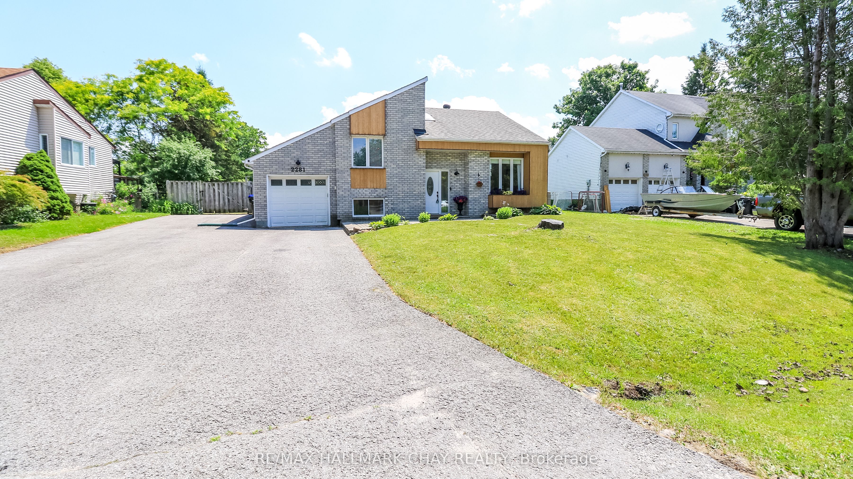 2281 Scythes Street, Innisfil, ON, L9S 1G7