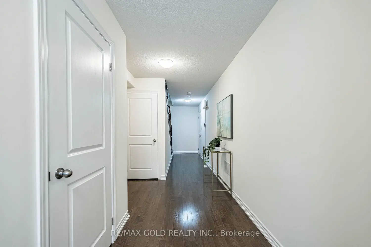 44 Donald Ficht Crescent photo 2
