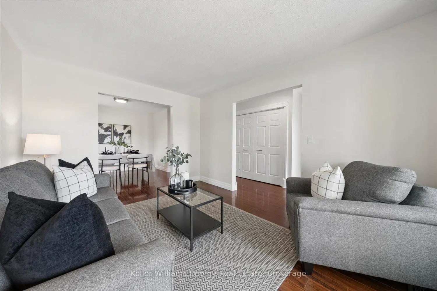 8280 Albert Court photo 5
